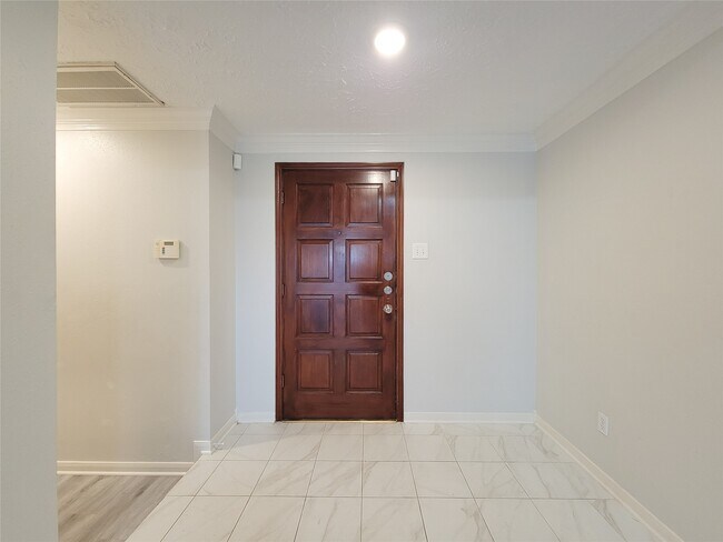 Building Photo - 3610 Honey Creek Dr