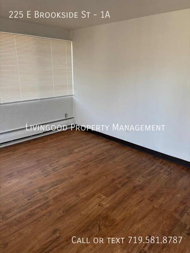 Foto del edificio - 225 E Brookside St