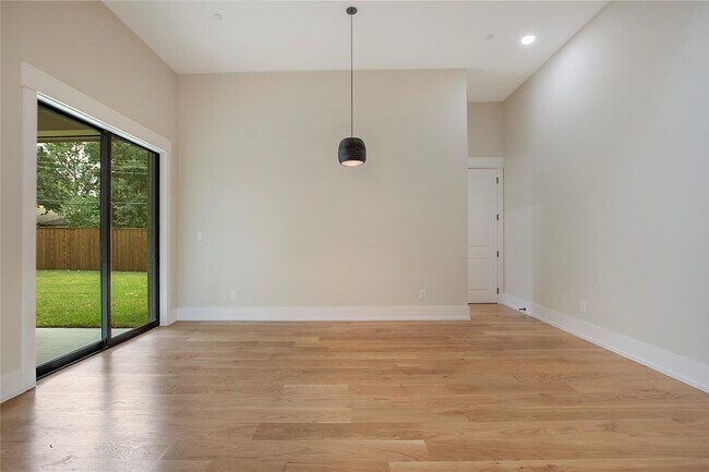 Foto del edificio - 4208 Allencrest Ln