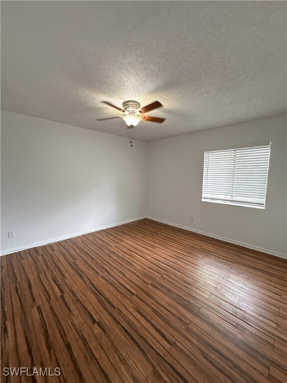 Building Photo - 4629 Bayshore Dr