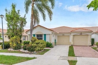 Building Photo - 6114 Heliconia Rd