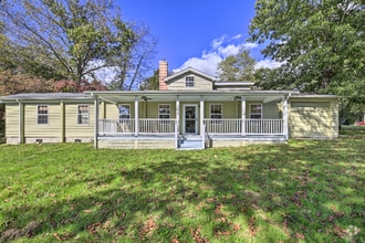 Building Photo - 7073 Waterview Ln