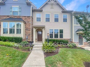 Building Photo - 16512 Thornapple Aly
