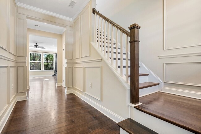 Building Photo - Beautiful 3-bedroom, 2.5-bath home in unbeatable Morrisville location