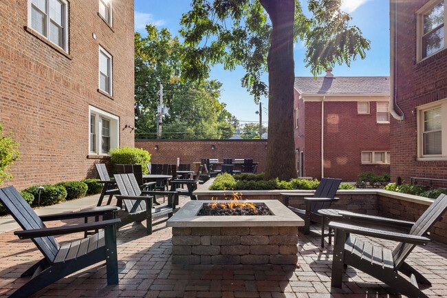 Photo - Buckingham & Balmoral Apartments