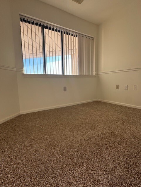 Interior Photo - Merion