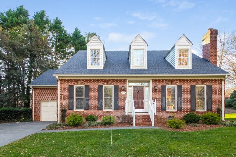 Primary Photo - 2814 Silas Ridge Rd