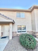 Building Photo - 450 W 200 S