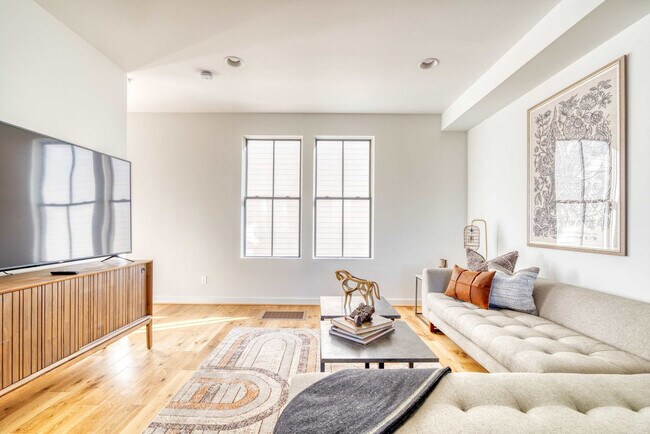 Foto del edificio - 512 NE 56th Ave