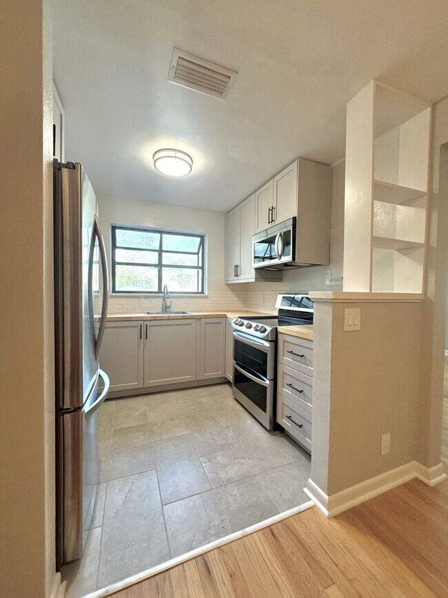 Foto del edificio - 3219 Oak St