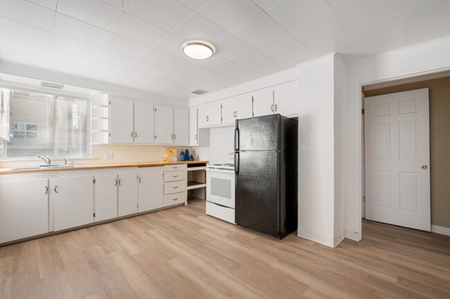 Foto del edificio - 52ND Street 52ND Street Apartments