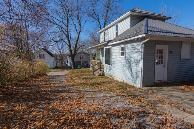 Parte trasera de la casa - 10 Cottage St