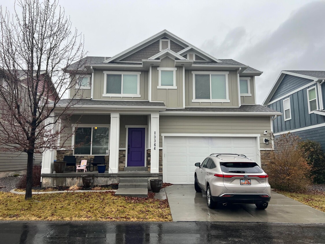 Foto principal - 13364 S Stone Hayes Ct