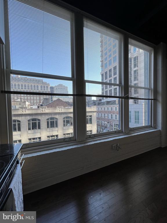 Primary Photo - 801 Walnut St