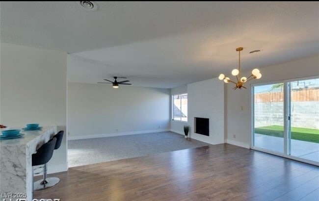 Building Photo - 1536 Sombrero Dr