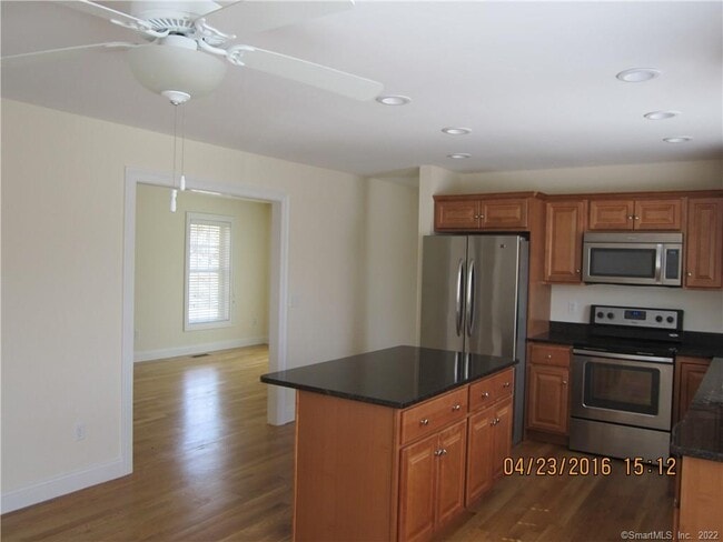 Building Photo - 28 Moodus Leesville Rd