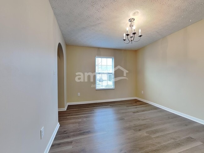 Building Photo - 5140 Jessica Suzanne Dr