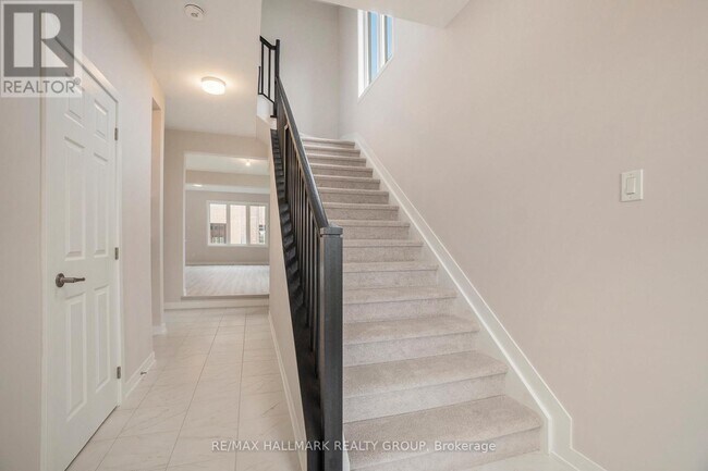 Building Photo - 722 Quilter Row