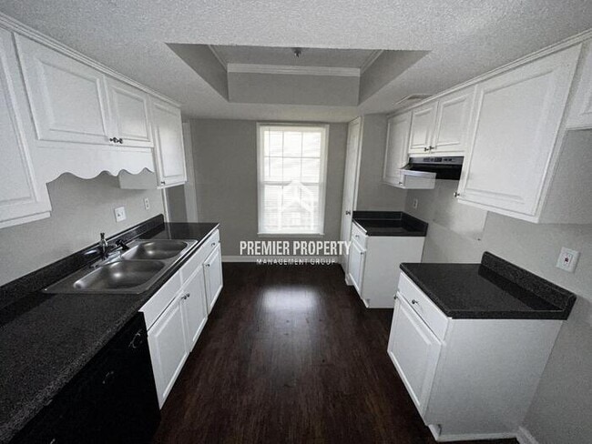 Building Photo - 7089 Apple Creek - Available Now!