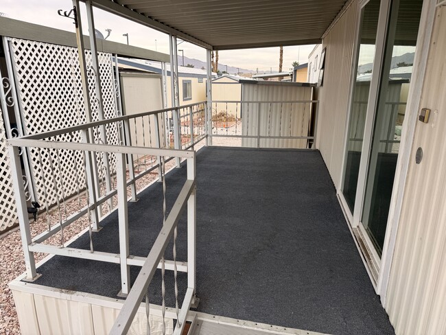 Building Photo - 3601 E Wyoming Ave