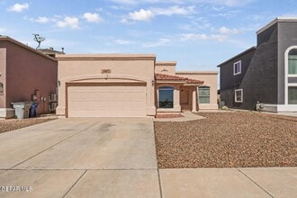 Building Photo - 12871 Hidden Grove Dr