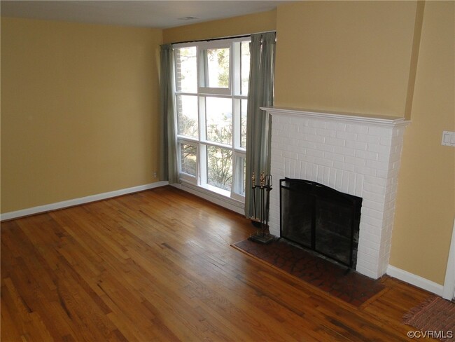Building Photo - 5207 Lee Ave