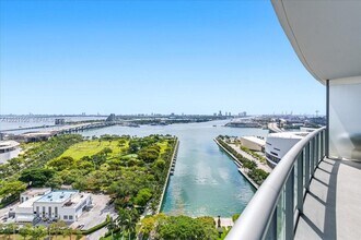 Building Photo - 888 Biscayne Blvd