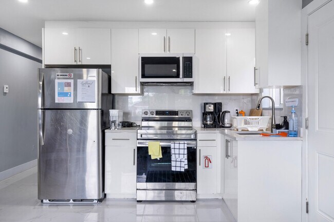 Photo du bâtiment - 1165 E 61st Ave