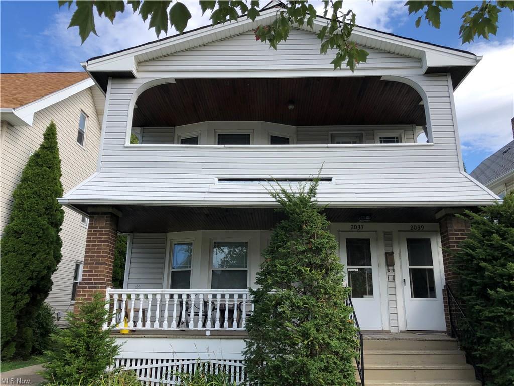 2039 Chesterland Ave Unit Up, Lakewood, OH 44107 Apartment for Rent in Lakewood, OH