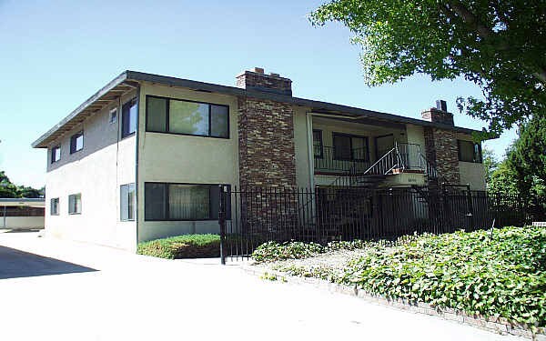 Foto principal - 6004-6012 Gloria Dr