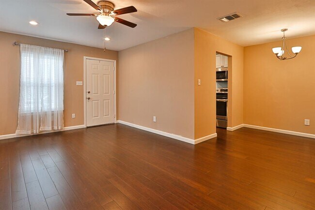 Foto del edificio - 107 E Willowick Ave