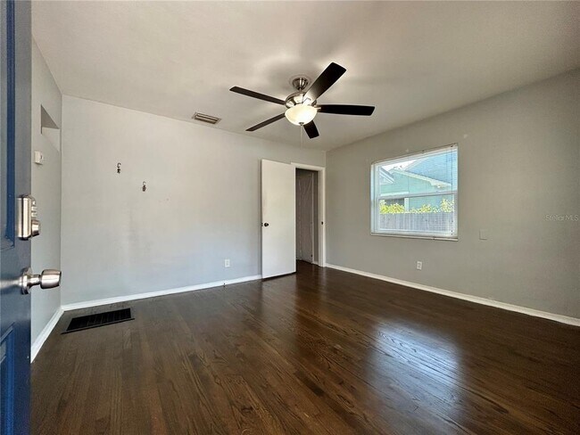 Foto del edificio - 2161 8th Ave N