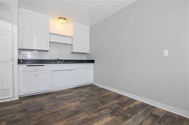 Foto del edificio - 6126 W Manor Dr