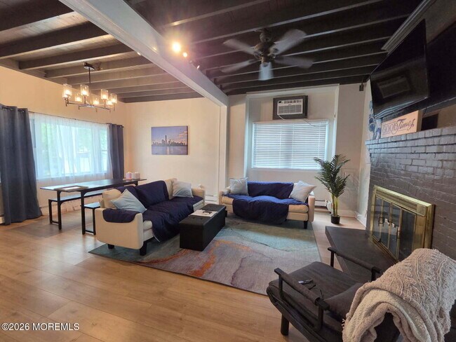 Foto del edificio - 37 Beacon Blvd