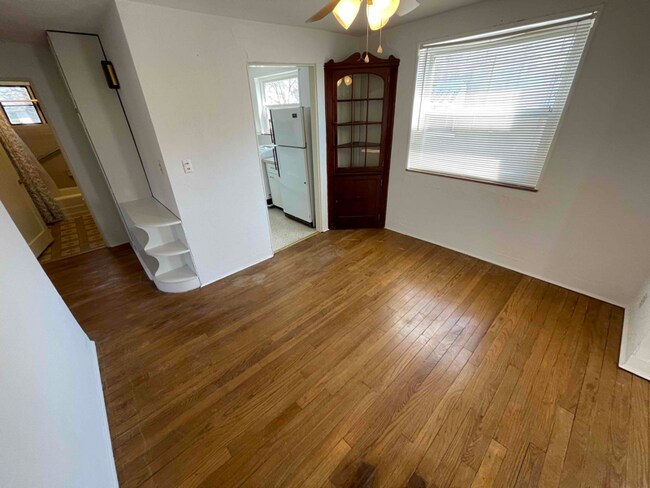 Building Photo - 1428 Terrace Dr