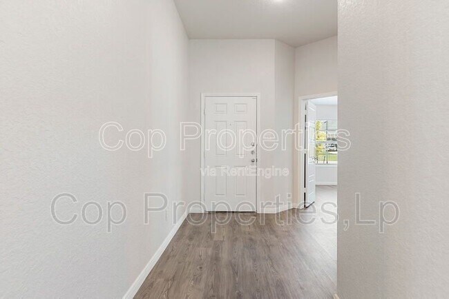 Foto del edificio - 1133 Eagle Xing