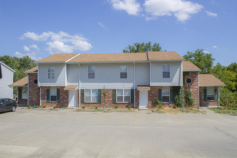 Primary Photo - 1706 Parkside Dr