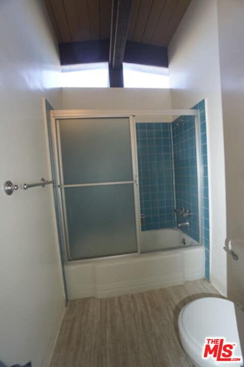 Foto del edificio - 11131 Rose Ave