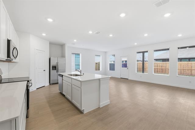 Foto del edificio - 4916 Ascot Way