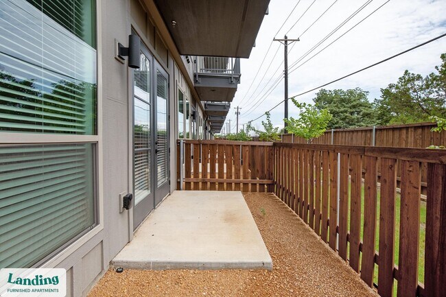 Foto del edificio - 650 E Sycamore St