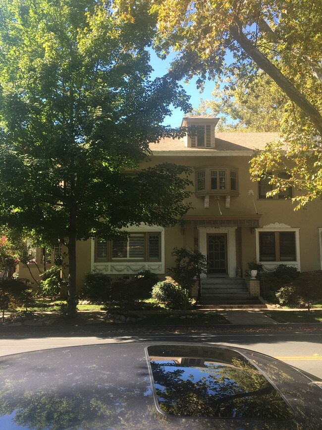 Front of property - 2100 G St