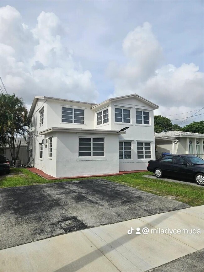 Foto del edificio - 3431 SW 4th St