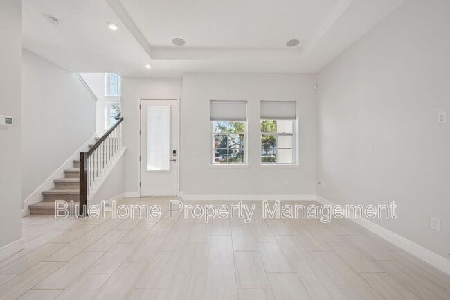 Foto del edificio - 8451 Nemours Pkwy