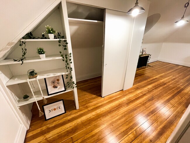 Foto del edificio - 3721 Cottage Grove Ave