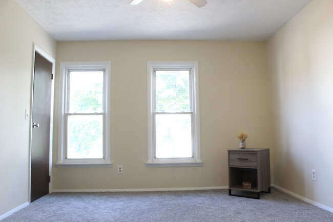 Main Bedroom - 377 Scio St