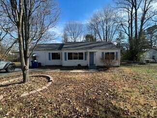 Building Photo - 315 Jarrell St
