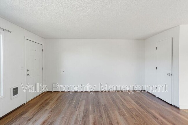 Building Photo - 4828 State St