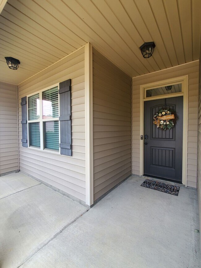 Building Photo - 2244 Lakedale Drive ~ Lakedale