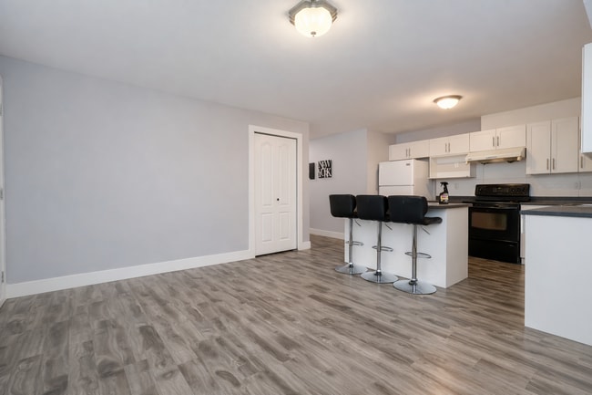 Building Photo - 3425 Promontory Ct