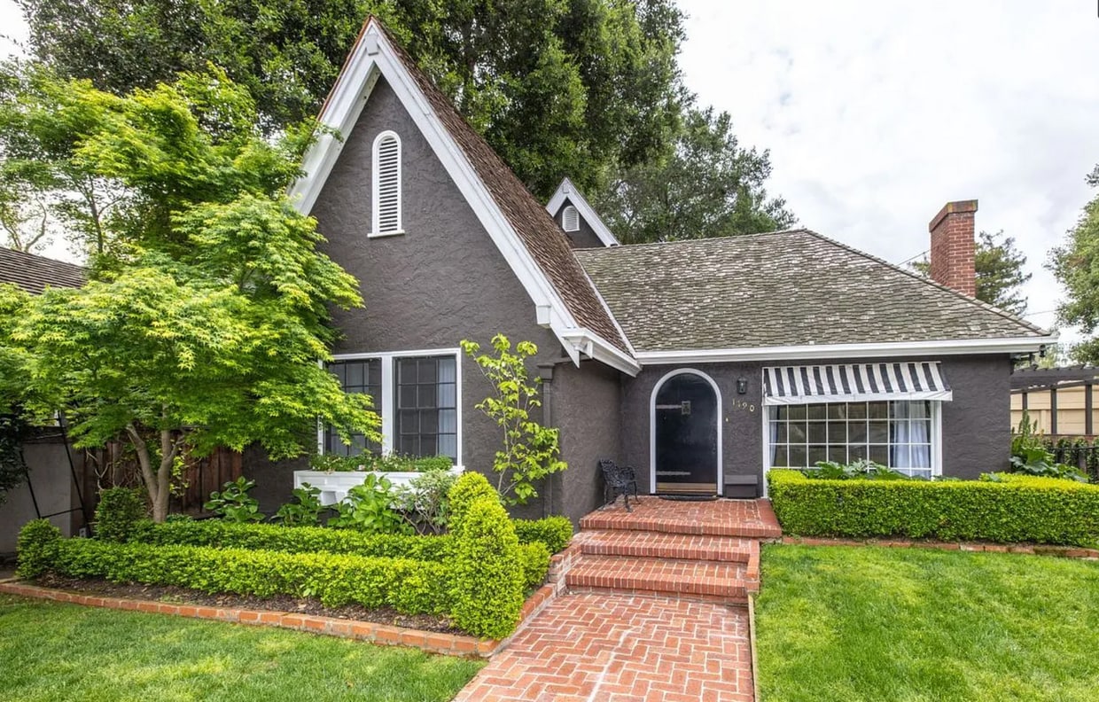 Primary Photo - Charming Home w/ Beautifully Landscaped Ya...